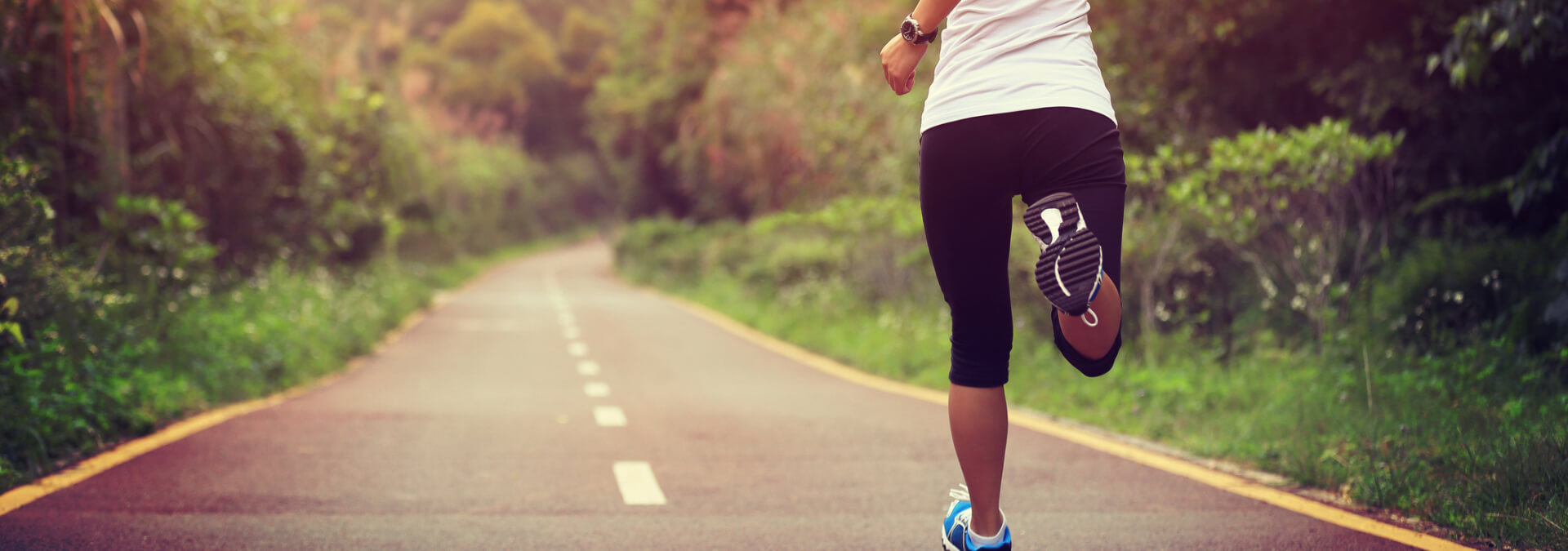 woman_running_on_road.jpg